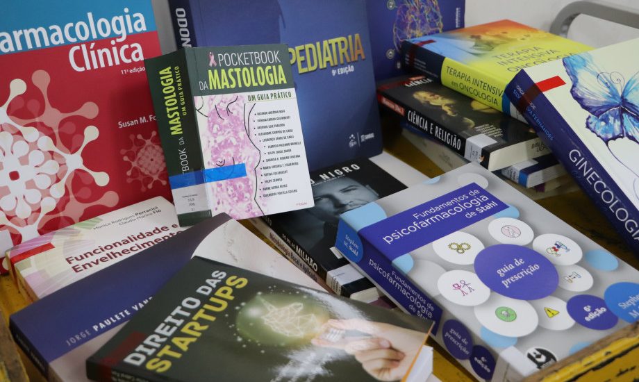 Novos livros estão disponíveis na Biblioteca da UCPel