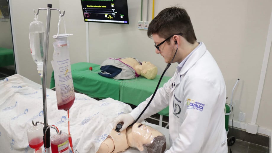 Professores da UCPel passam por treinamento de simulação realística